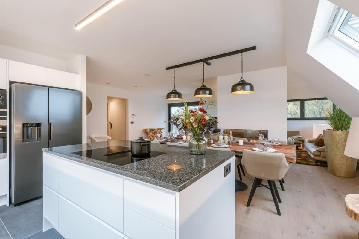 Huswell - Luxurious Apartment With Parking Beernem Exterior foto